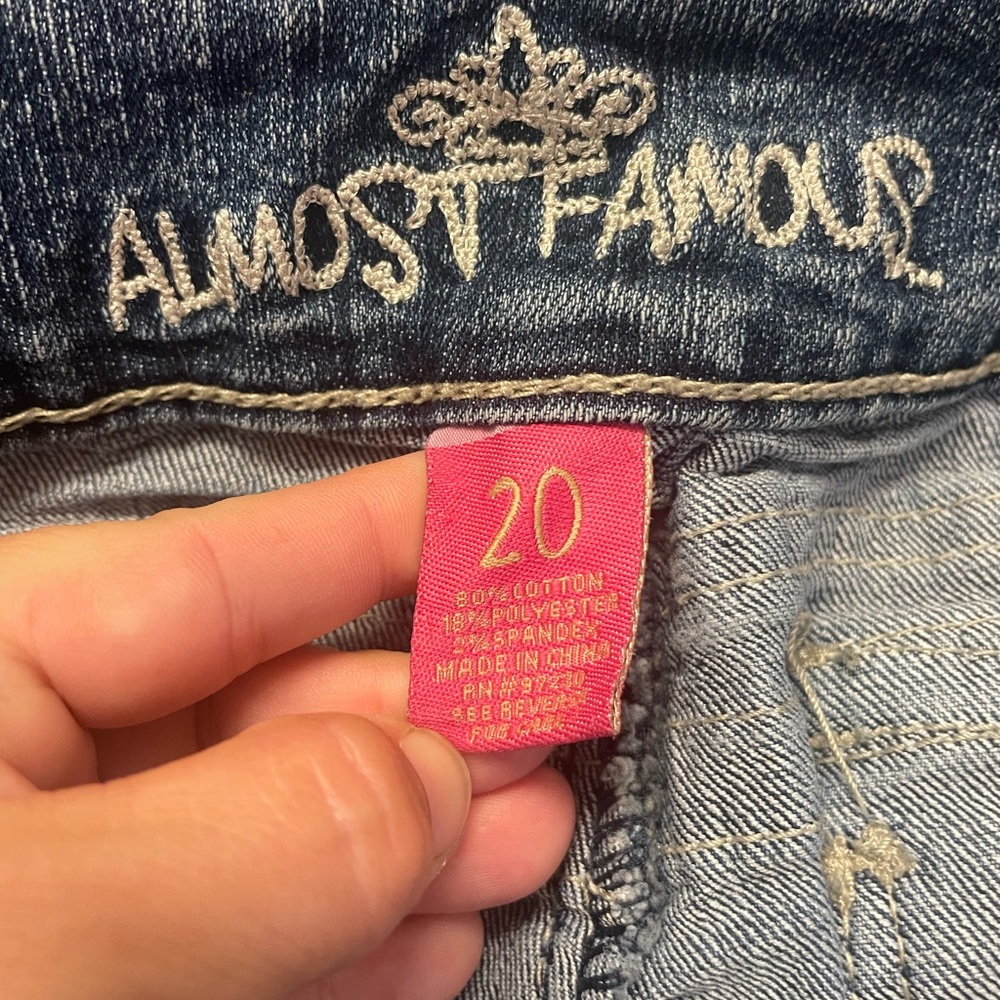 Almost Famous Size 20 5 Pocket Distressed Jeans - Picture 10 of 11